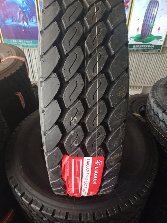 Vỏ xe 12r22.5 SR883+