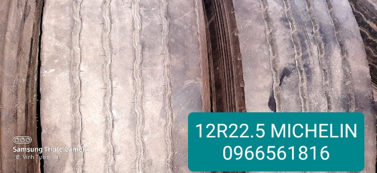 Lốp mới, lốp cũ % và cứu hộ lưu động 24/24.