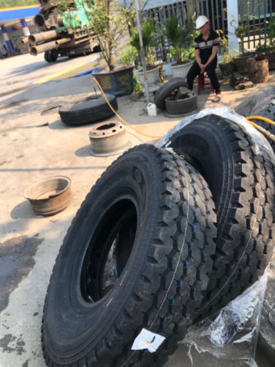 Vá lốp lưu động cao tốc Hoài Nhơn - Quảng Ngãi 