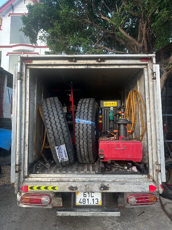 Vá Lốp Lưu Động - Cứu Hộ Lốp Cao Tốc Hoài Nhơn Quảng Ngãi 24/24