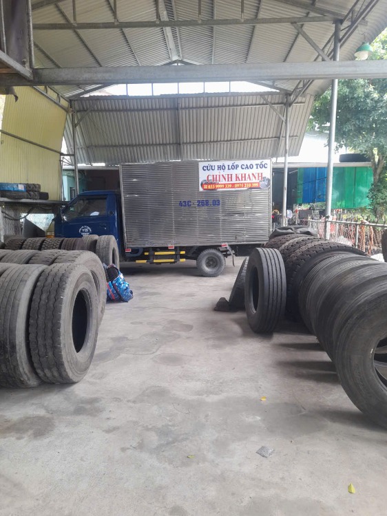 Vá lốp ô tô Chỉnh Khanh, chuyên mua bán mâm lốp ô tô cũ mới( vá lốp lưu động 24/24)