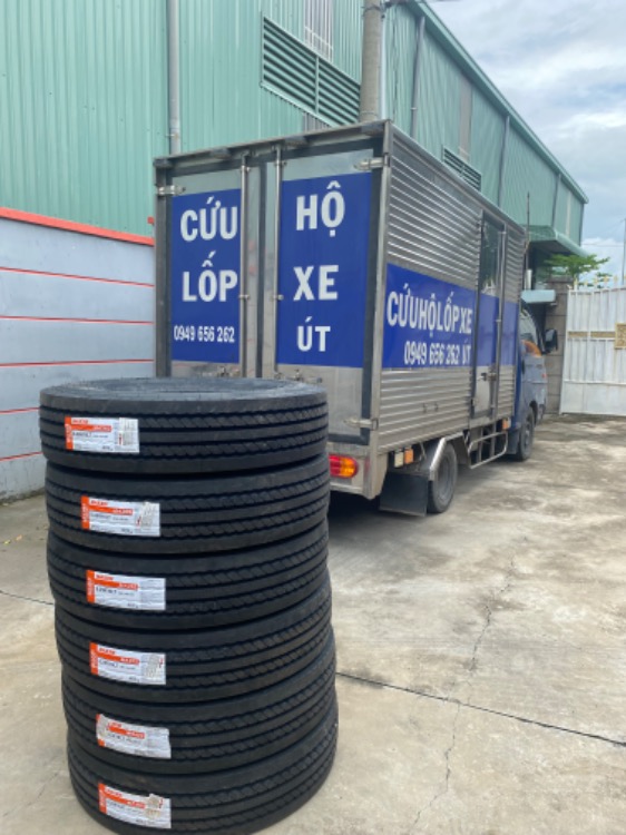 Cứu Hộ Lốp Xe ! ÚT