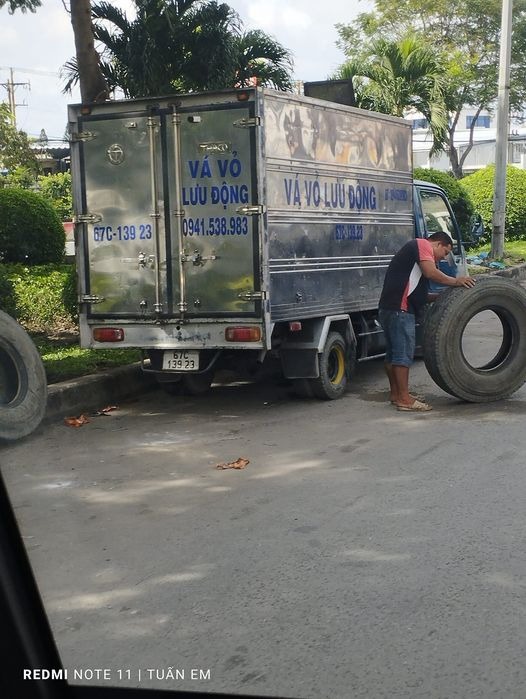 Vá vỏ lưu động cầu vượt sóng thần